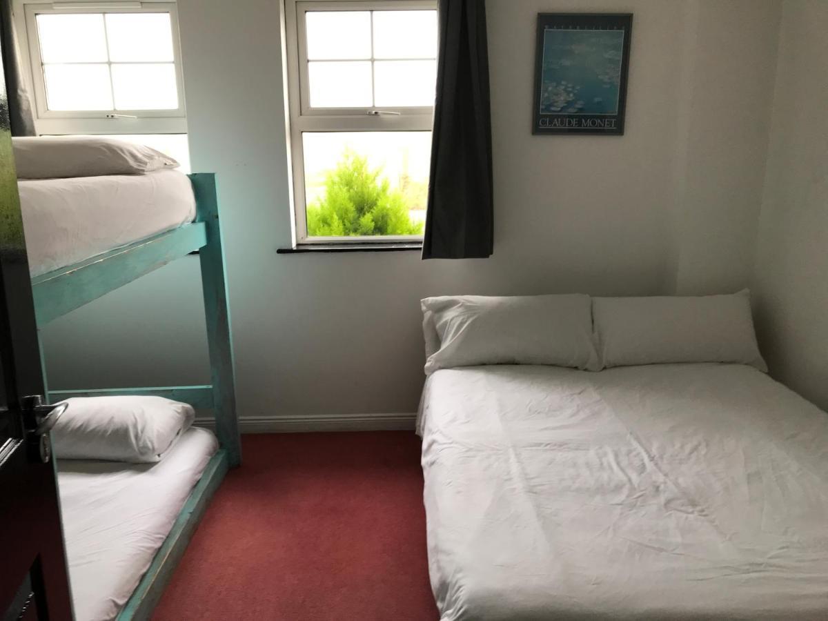 Finn Mccools Giants Causeway Hostel Bushmills Exterior foto
